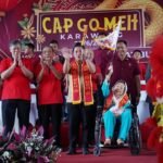 Perayaan Kirab Cap Go Meh di Karawang Berlangsung Meriah