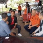 Pemudik Asal Bekasi Tertinggal Travel di Karawang, BPBD Sigap Membantu