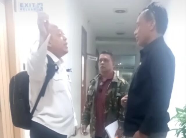 Screenshot_2025-06-11-19-12-27-914_com.whatsapp-edit