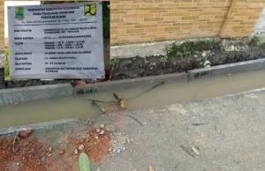 Proyek U-Ditch Rp378 Juta di Tirtajaya Diduga Amburadul, Warga Teriak Asal Jadi