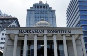 Gugat Pensiun DPR, Dua Warga Minta MK Hapus Hak Seumur Hidup Wakil Rakyat