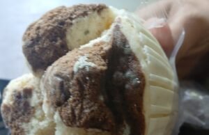 Makanan Bergizi atau Racun? Siswa SDN Sukamakmur 3 Dapat Bolu Berjamur