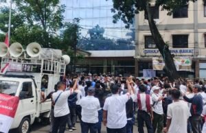 Kadin Indonesia Tak Tegas, Kadin Jawa Barat Meledak: Gedung Diserbu, Disegel dan Dinyatakan Status Quo!