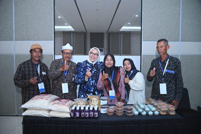 Wakil_Ketua_BAM_DPR_RI__Cellica_Nurrachadiana__saat_menghadiri_Festival_Aspirasi_yang_diselenggaraka20251209090557