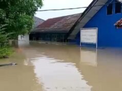 Sekolah Terendam, Belajar Terhenti: Disdikbud Karawang Utamakan Keselamatan Siswa