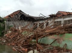 Berdiri Sejak 1986, Tak Pernah Dapat Bantuan: 4 Ruangan Sekolah MI Mathlaul Anwar III Segaran Ambruk