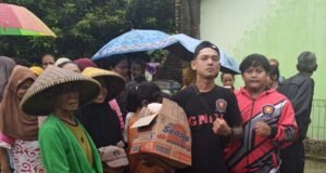 DPD GMPI Karawang Distribusikan Bantuan ke Warga Terdampak Banjir