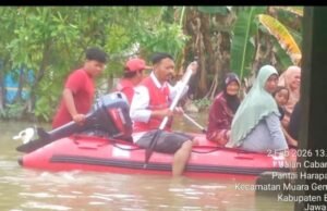 Nestapa Warga Desa Lenggahsari Berjuang dalam Kepungan Banjir Saat Ramadan