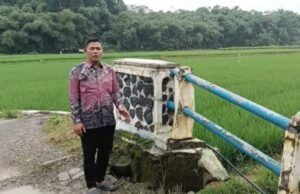 DPRD Karawang Desak Pemkab Segera Perbaiki Jembatan Penghubung di Cipurwasari