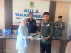 Sertijab Kades Tanjung Mekar, Helen Ajak Warga Lupakan Perbedaan Pilihan