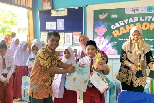 Gebyar Literasi Ramadan: Apical Dorong Siswa Marunda Berani Menulis dan Bicara