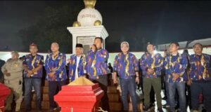 Peringati HUT ke-19, LSM Laskar NKRI Laksanakan Napak Tilas di Tugu Proklamasi hingga Rawagede