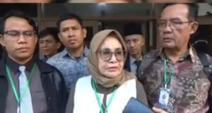 Kuasa Hukum Ade Kuswara dan Haji Kunang Pertanyakan Keabsahan OTT KPK di Persidangan
