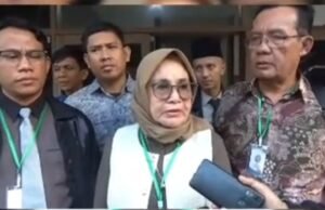 Kuasa Hukum Ade Kuswara dan Haji Kunang Pertanyakan Keabsahan OTT KPK di Persidangan