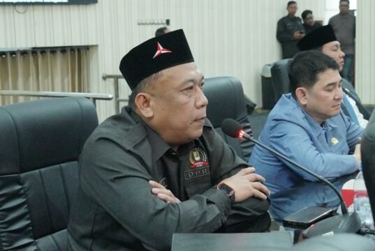 Fraksi Demokrat Tegaskan Bupati Aep Wajib Jawab Tuntas Seluruh Pandangan Fraksi pada Paripurna LPJ APBD 2025