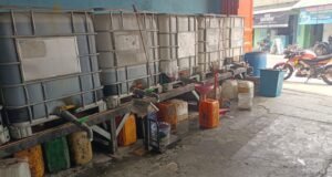 Toko Subur Telor Diduga Edarkan Minyak Goreng Curah Tanpa Label, Dokumen Perizinan Belum Ditunjukkan