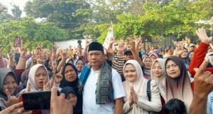 Ribuan Warga Antar Sadih Muhammad Farhan Daftar Pilkades Lenggahjaya, Siap Lanjutkan Kepemimpinan Periode Ketiga