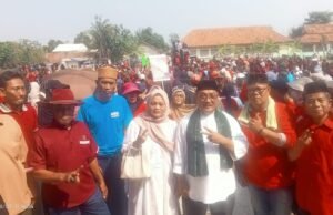 Dikawal 1.500 Pendukung, Suherman “Gore” Daftar Pilkades Lenggahsari, Usung Semangat Lanjutkan Dua Periode