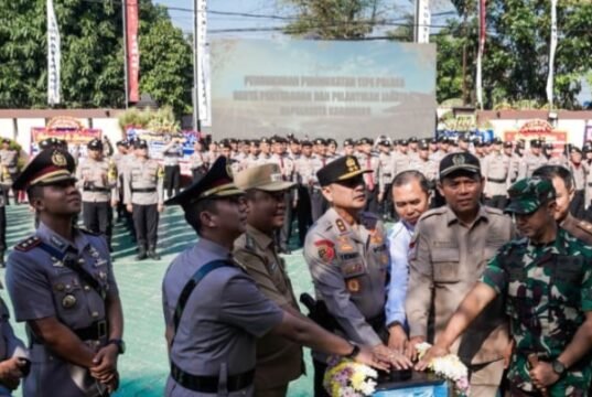 Wakil Bupati H. Maslani Hadiri Pengukuhan Polresta Karawang, Tegaskan Sinergi Pemda dan Polri