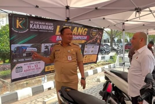 Wabup Karawang Tertarik Ikuti Lelang Bus Kejari, Disiapkan untuk Kepentingan Sosial