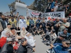 HUT ke-393 Karawang Diwarnai Protes Jalan Rusak, Dedi Mulyadi Janji Benahi Loji-Pangkalan