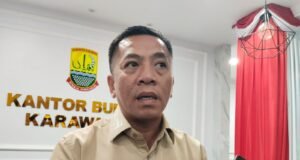 Di Tengah Sebaran Abu Vulkanik Gunung Anak Krakatau di Karawang, Pemkab Belum Terapkan Pembelajaran Jarak Jauh