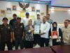 Diantar Ratusan Warga, Kang Are Resmi Daftar Bakal Calon Kades Dukuhkarya