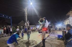 Jalan Rusak Kini Mulus, Aspirasi Warga Griya Indah Direalisasikan Dewan Agus Sulistyo