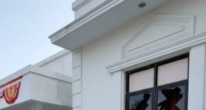 Kaca Kantor Desa dan BPD Sukadaya Pecah, Warga Sebut Ada Dugaan Oknum Perangkat Desa